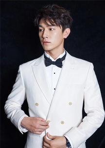 娱乐吃小瓜杨旭文,娱乐吃瓜背后的成长与蜕变